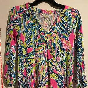 Illy Pulitzer tshirt dress. Great for cruises & beach! Worn maybe once